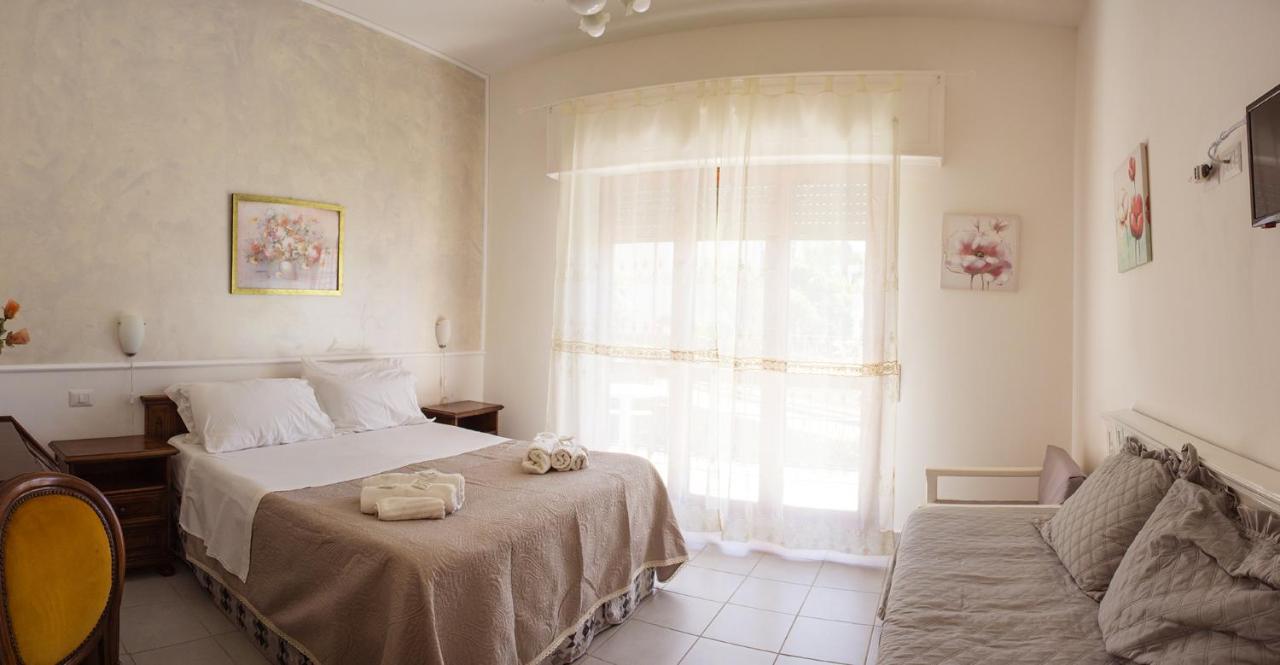 פוליקה Villa Sarina מראה חיצוני תמונה