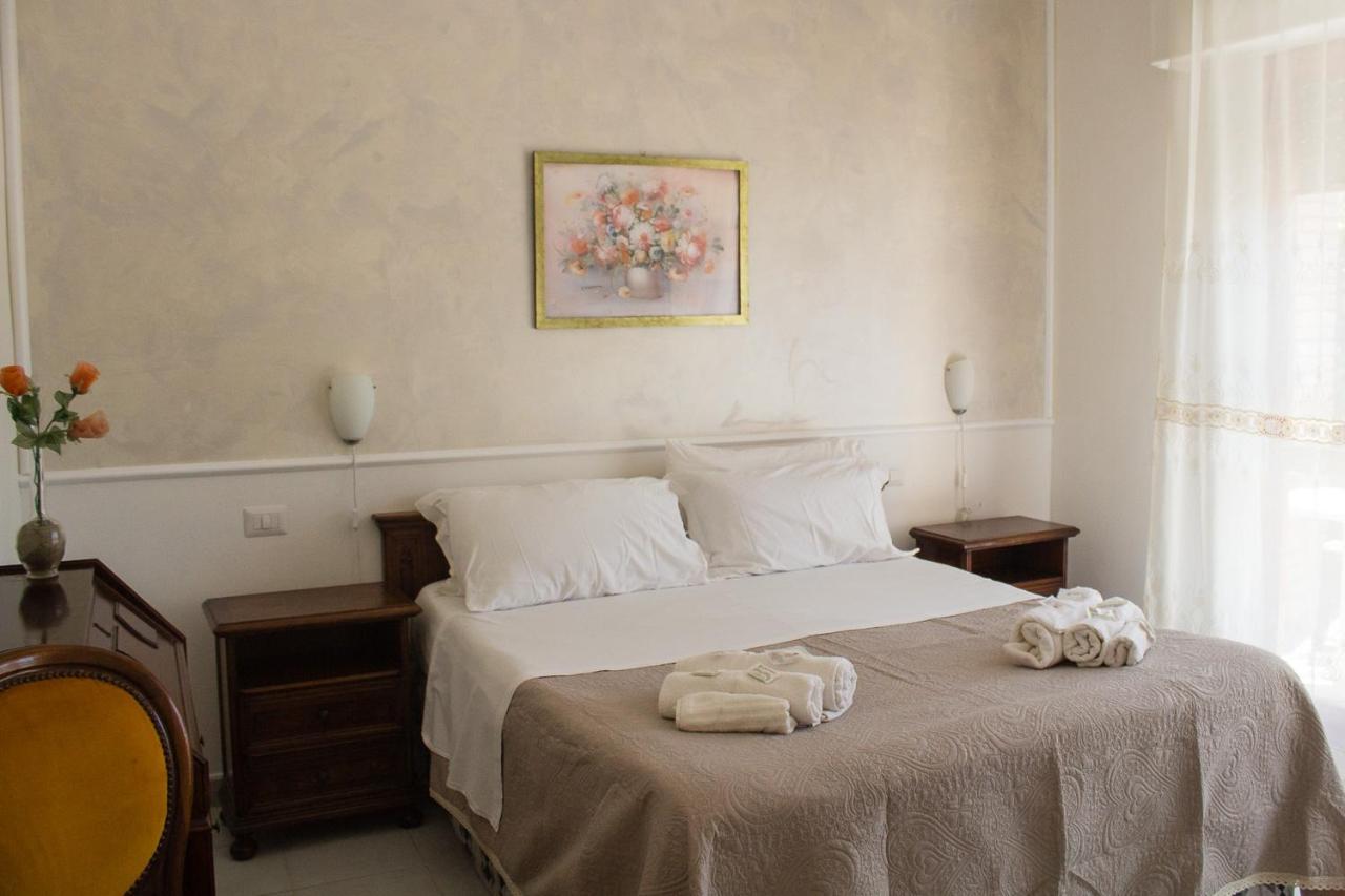 פוליקה Villa Sarina מראה חיצוני תמונה