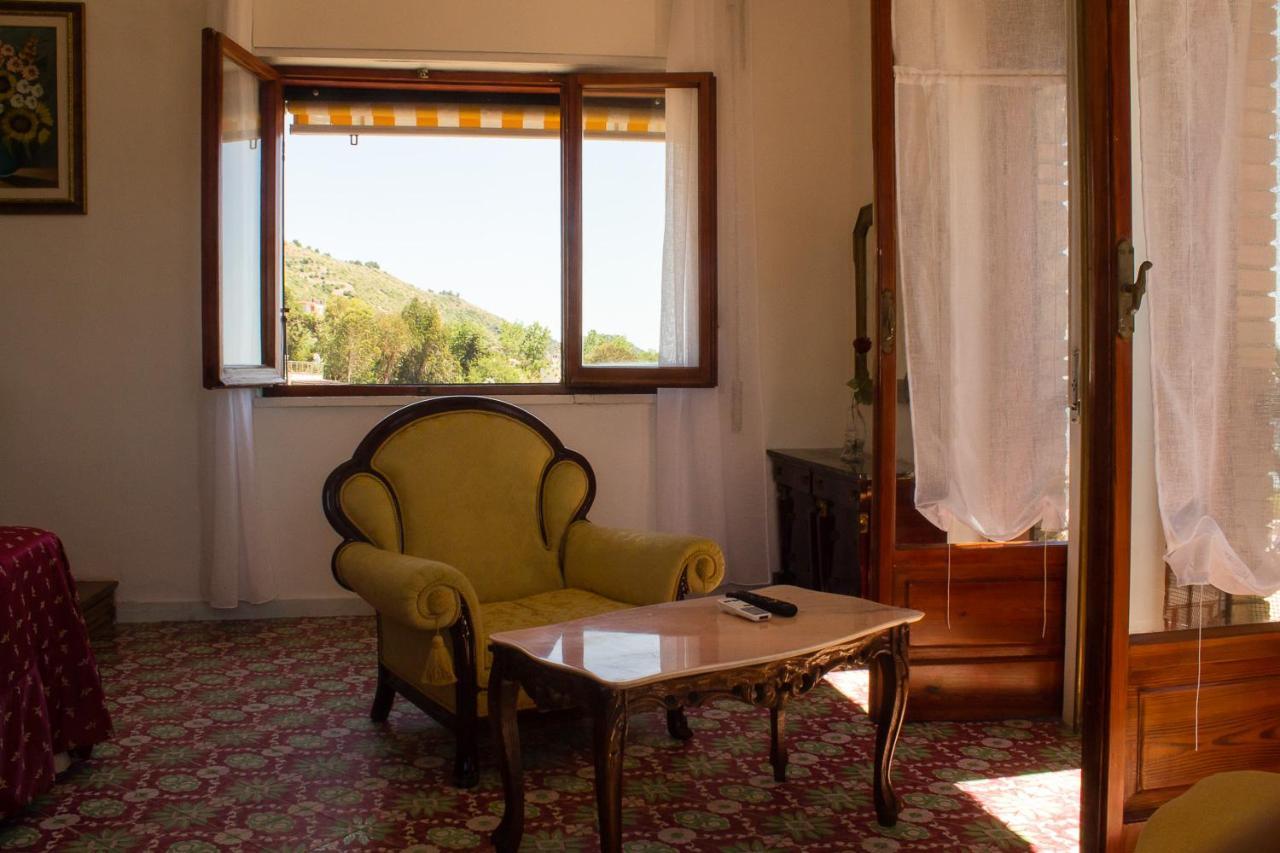 פוליקה Villa Sarina מראה חיצוני תמונה